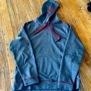 Under Armour Sweatshirt